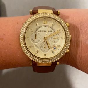 Women’s Michael Kors watch genuine leather